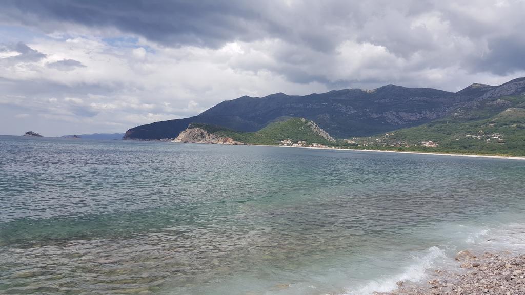 Buljarica Bay Apartments Petrovac Exterior photo