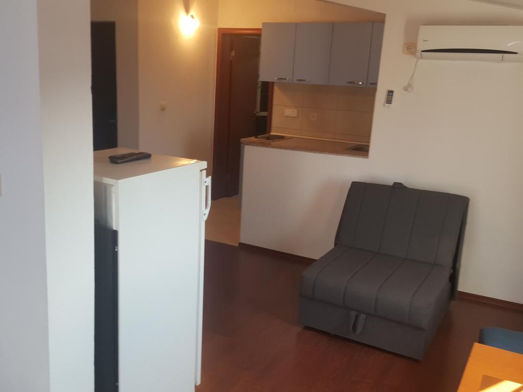 Buljarica Bay Apartments Petrovac Exterior photo